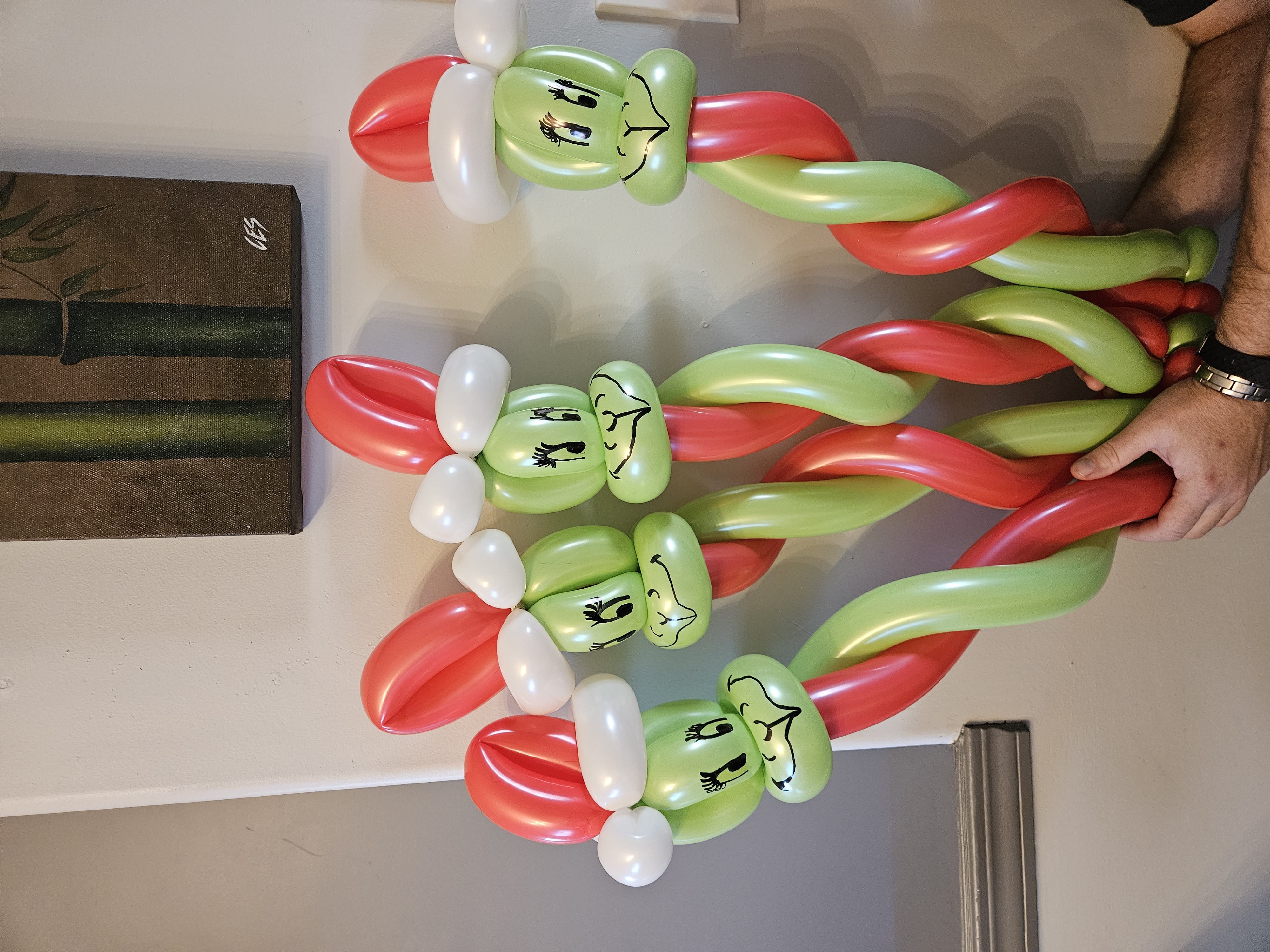 balloon grinch canes