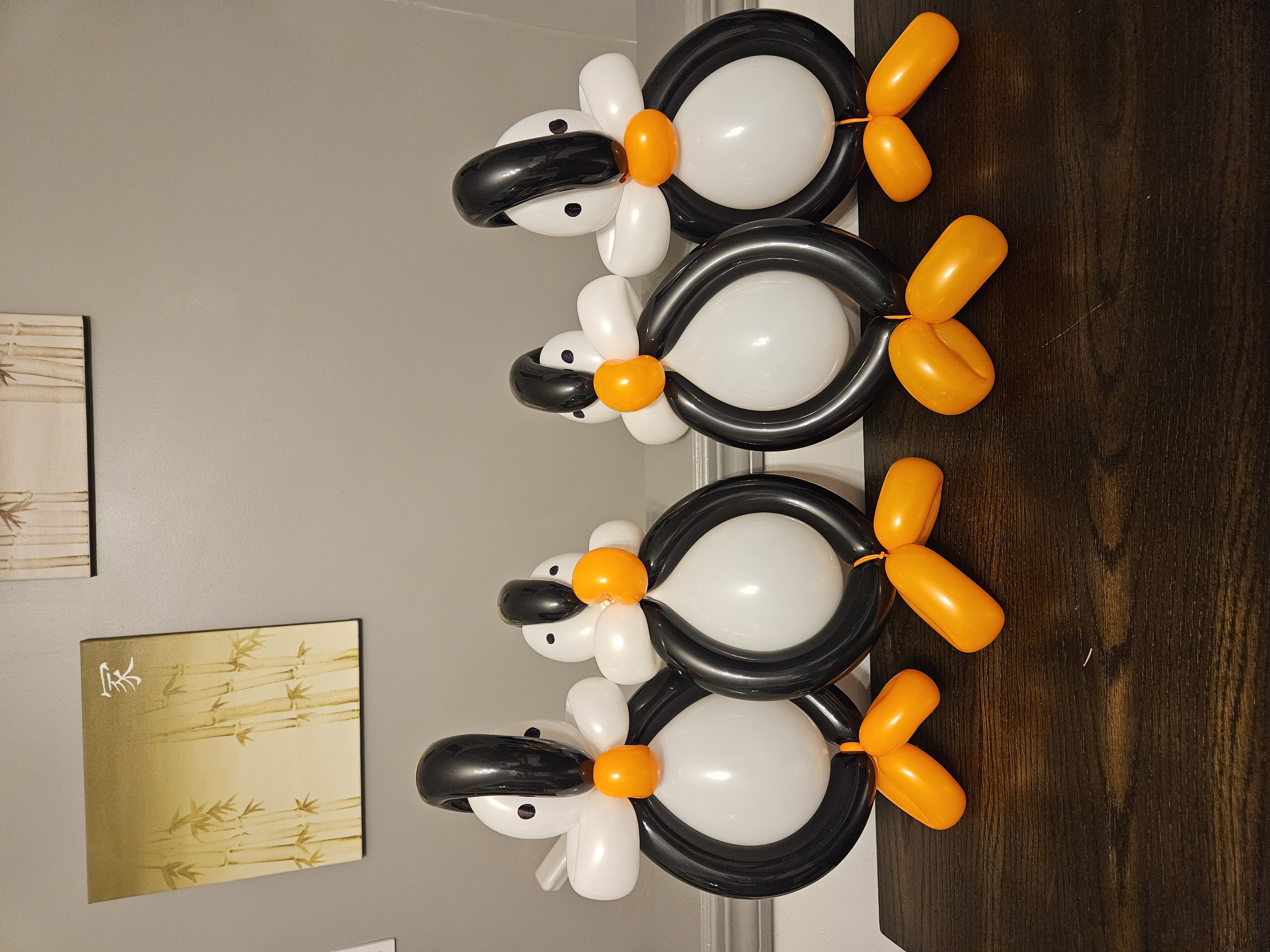 balloon penguins