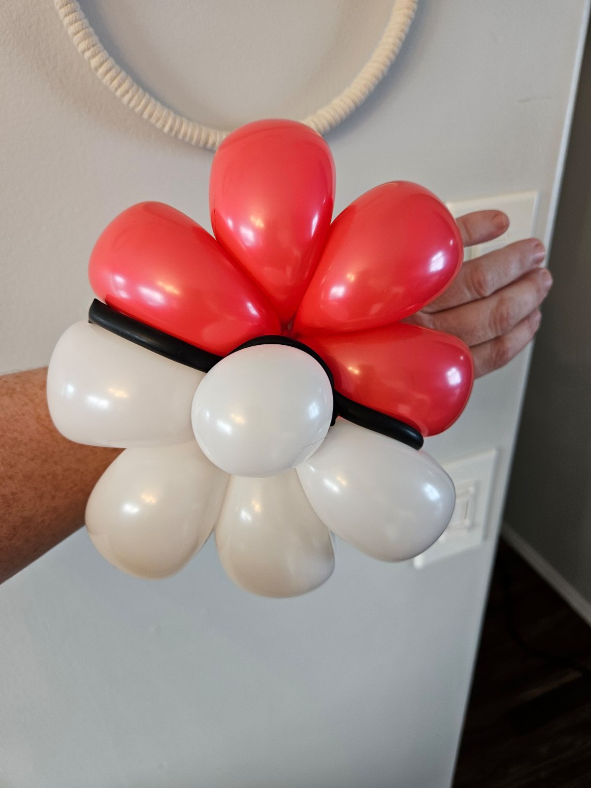 wrist balloon pokeball